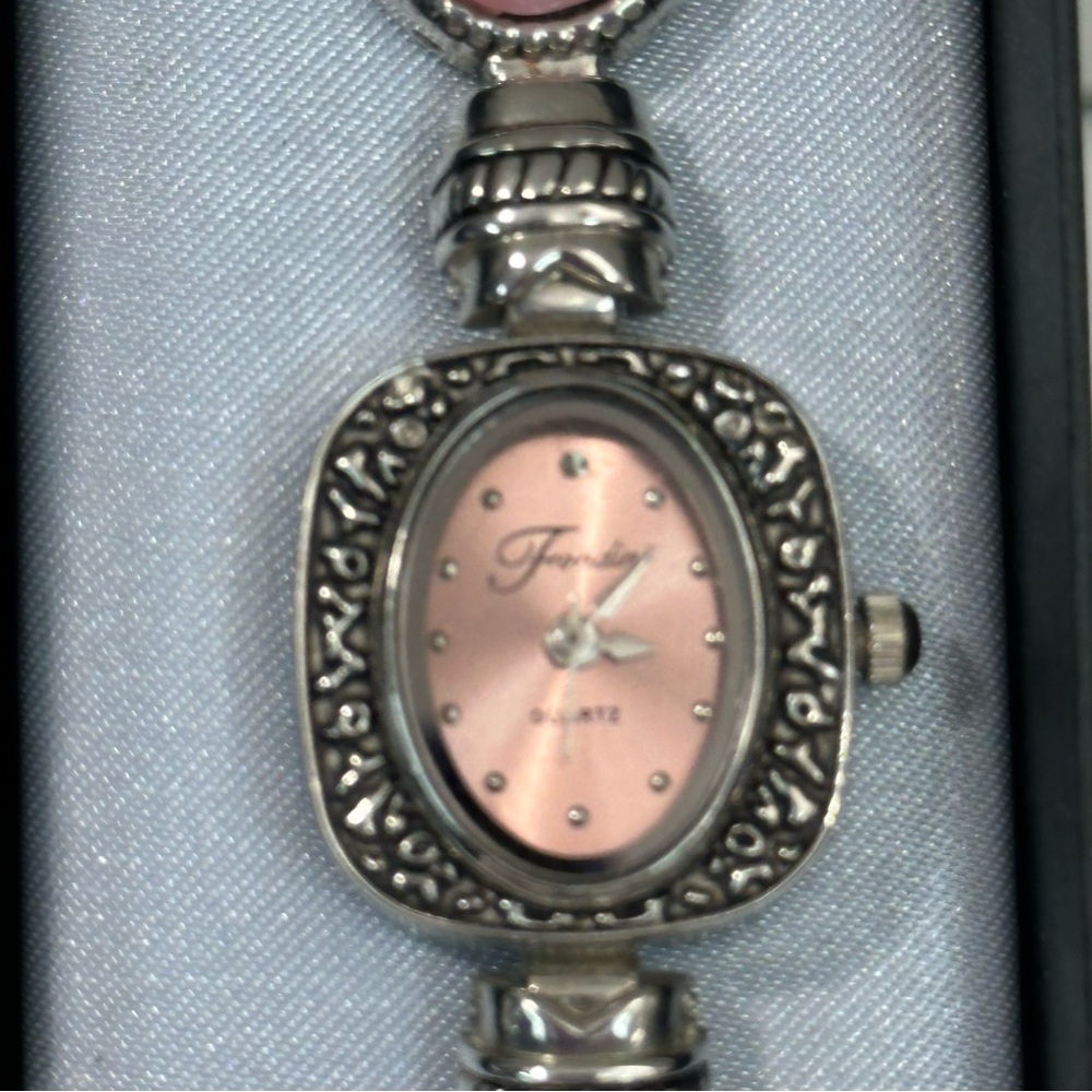 QUARTZ FONDINI Stainless Steel back Swiss Parts Pink Silver Watch - Picture 3 of 11